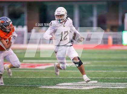 Thumbnail 3 in Lone Peak vs. Skyridge (UHSAA 6A Semi Final) photogallery.