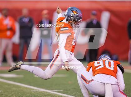 Thumbnail 3 in Lone Peak vs. Skyridge (UHSAA 6A Semi Final) photogallery.