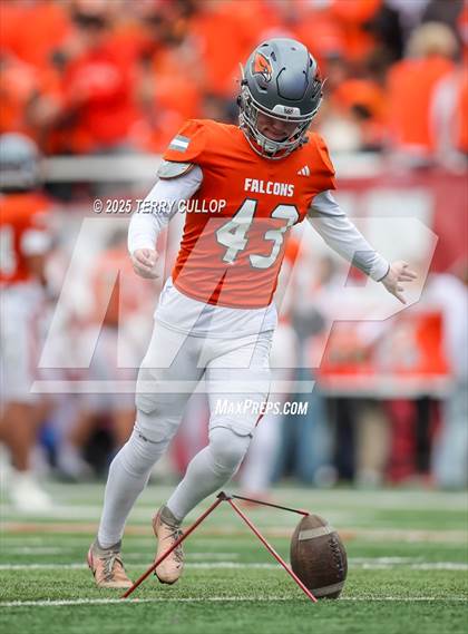 Thumbnail 1 in Lone Peak vs. Skyridge (UHSAA 6A Semi Final) photogallery.