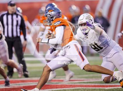 Thumbnail 2 in Lone Peak vs. Skyridge (UHSAA 6A Semi Final) photogallery.