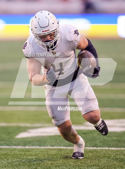 Thumbnail 3 in Lone Peak vs. Skyridge (UHSAA 6A Semi Final) photogallery.