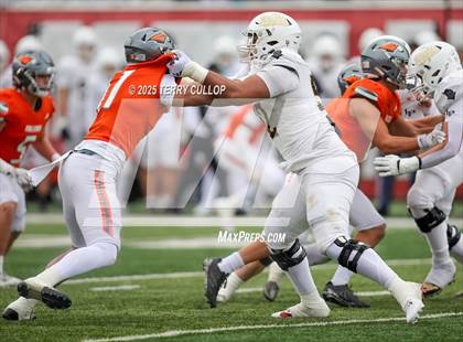 Thumbnail 3 in Lone Peak vs. Skyridge (UHSAA 6A Semi Final) photogallery.