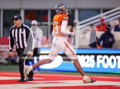 Thumbnail 2 in Lone Peak vs. Skyridge (UHSAA 6A Semi Final) photogallery.
