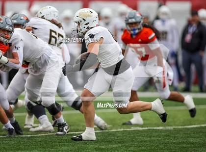 Thumbnail 3 in Lone Peak vs. Skyridge (UHSAA 6A Semi Final) photogallery.