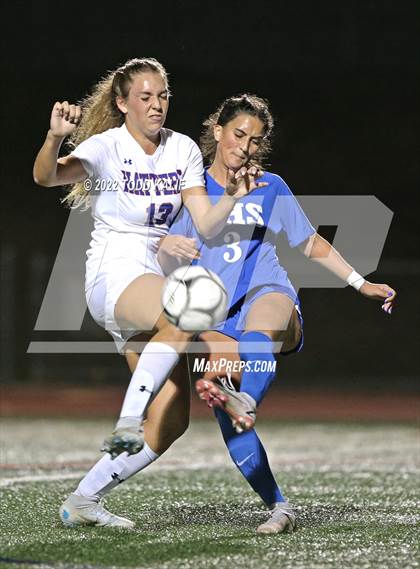 Thumbnail 2 in Danbury vs Glastonbury (CIAC Class LL Second Round) photogallery.