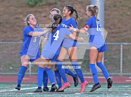 Thumbnail 3 in Danbury vs Glastonbury (CIAC Class LL Second Round) photogallery.