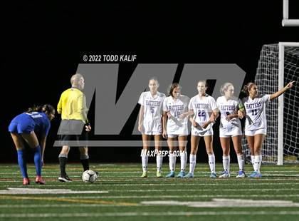 Thumbnail 2 in Danbury vs Glastonbury (CIAC Class LL Second Round) photogallery.