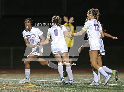 Thumbnail 1 in Danbury vs Glastonbury (CIAC Class LL Second Round) photogallery.
