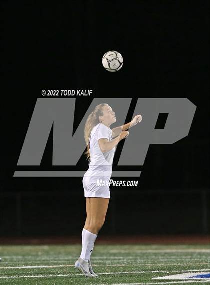 Thumbnail 3 in Danbury vs Glastonbury (CIAC Class LL Second Round) photogallery.