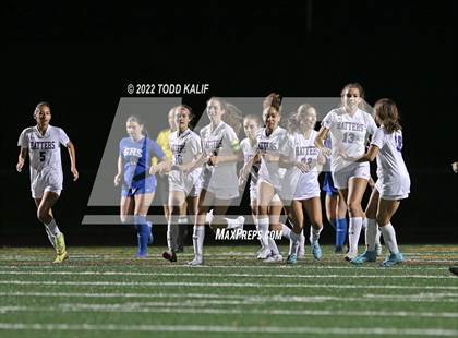 Thumbnail 3 in Danbury vs Glastonbury (CIAC Class LL Second Round) photogallery.