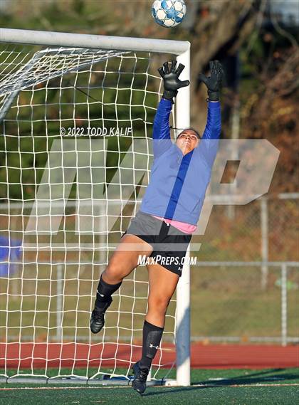 Thumbnail 2 in Danbury vs Glastonbury (CIAC Class LL Second Round) photogallery.