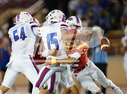 Thumbnail 3 in Christian Brothers vs. Jesuit (Holy Bowl) photogallery.