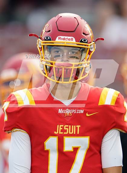 Thumbnail 3 in Christian Brothers vs. Jesuit (Holy Bowl) photogallery.