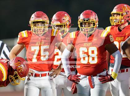 Thumbnail 2 in Christian Brothers vs. Jesuit (Holy Bowl) photogallery.
