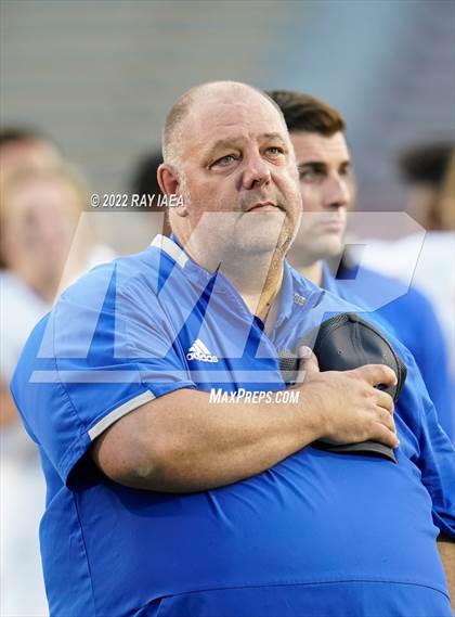 Thumbnail 2 in Christian Brothers vs. Jesuit (Holy Bowl) photogallery.