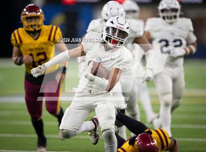 Thumbnail 3 in Roosevelt vs Garfield East (L.A. Classic) photogallery.