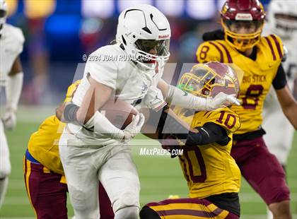Thumbnail 1 in Roosevelt vs Garfield East (L.A. Classic) photogallery.