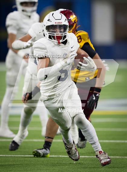 Thumbnail 3 in Roosevelt vs Garfield East (L.A. Classic) photogallery.