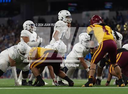Thumbnail 2 in Roosevelt vs Garfield East (L.A. Classic) photogallery.