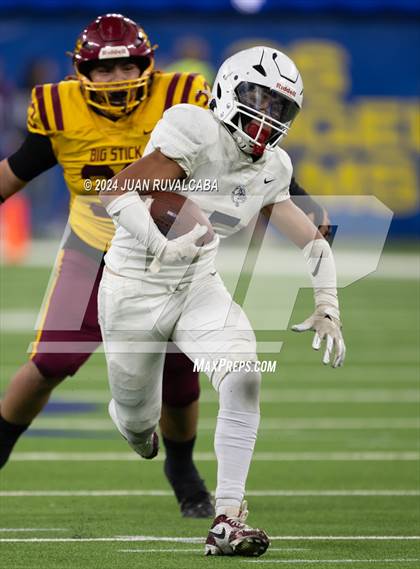 Thumbnail 2 in Roosevelt vs Garfield East (L.A. Classic) photogallery.