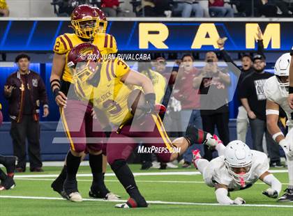Thumbnail 3 in Roosevelt vs Garfield East (L.A. Classic) photogallery.