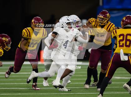 Thumbnail 3 in Roosevelt vs Garfield East (L.A. Classic) photogallery.