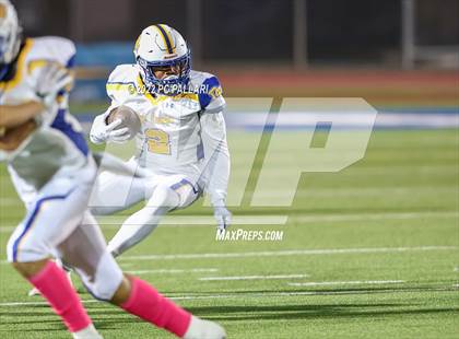 Thumbnail 2 in Del Campo @ Vista del Lago photogallery.