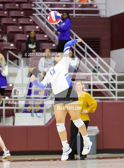 Thumbnail 1 in Bullard vs. Sunnyvale (UIL 4A Regional Quarterfinals) photogallery.