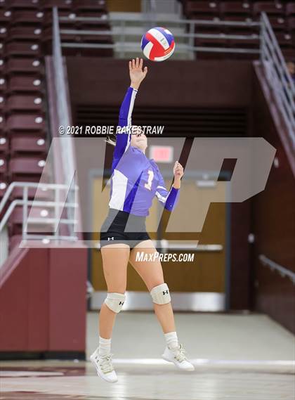 Thumbnail 2 in Bullard vs. Sunnyvale (UIL 4A Regional Quarterfinals) photogallery.