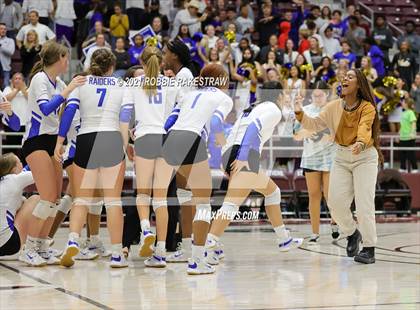 Thumbnail 2 in Bullard vs. Sunnyvale (UIL 4A Regional Quarterfinals) photogallery.