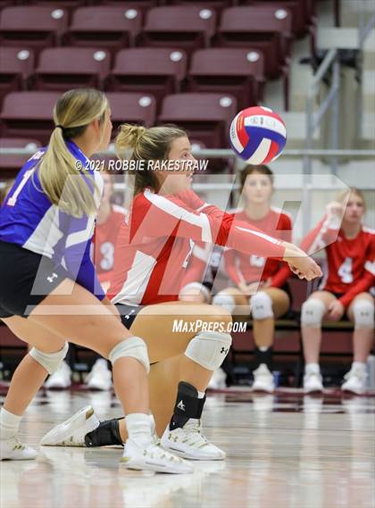 Thumbnail 2 in Bullard vs. Sunnyvale (UIL 4A Regional Quarterfinals) photogallery.