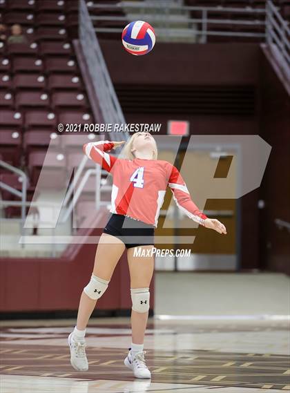 Thumbnail 2 in Bullard vs. Sunnyvale (UIL 4A Regional Quarterfinals) photogallery.