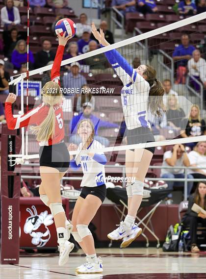 Thumbnail 2 in Bullard vs. Sunnyvale (UIL 4A Regional Quarterfinals) photogallery.