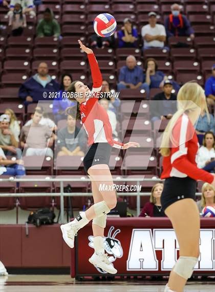 Thumbnail 1 in Bullard vs. Sunnyvale (UIL 4A Regional Quarterfinals) photogallery.