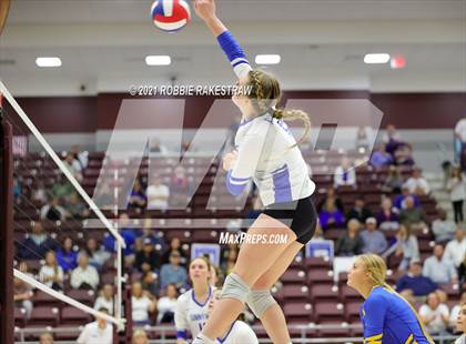 Thumbnail 2 in Bullard vs. Sunnyvale (UIL 4A Regional Quarterfinals) photogallery.