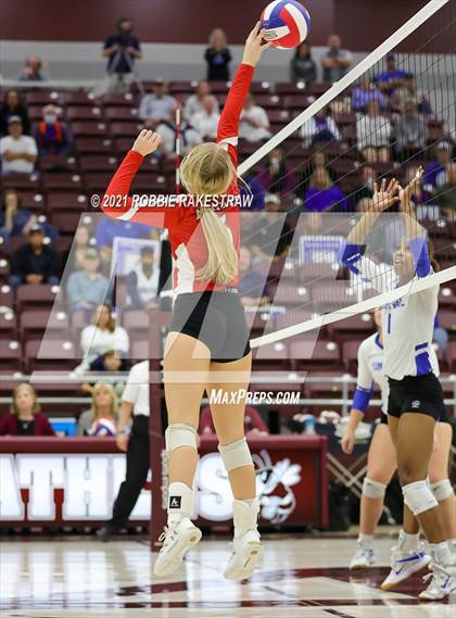 Thumbnail 2 in Bullard vs. Sunnyvale (UIL 4A Regional Quarterfinals) photogallery.