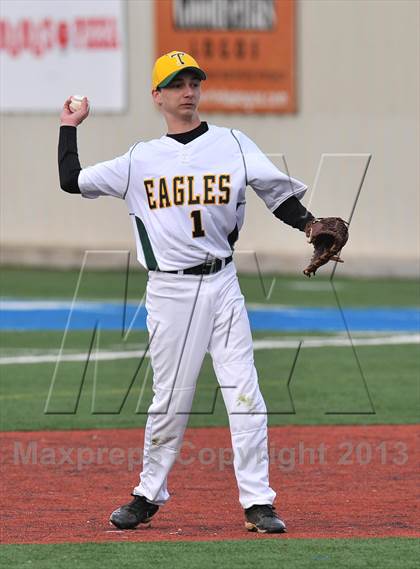Thumbnail 2 in Rosehill Christian vs Temple Christian (Texas Private School Classic) photogallery.