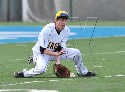 Thumbnail 1 in Rosehill Christian vs Temple Christian (Texas Private School Classic) photogallery.