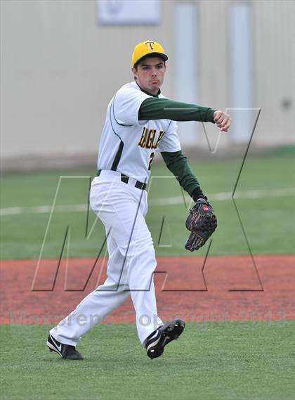 Thumbnail 2 in Rosehill Christian vs Temple Christian (Texas Private School Classic) photogallery.