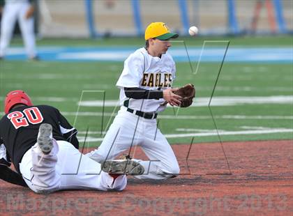 Thumbnail 2 in Rosehill Christian vs Temple Christian (Texas Private School Classic) photogallery.