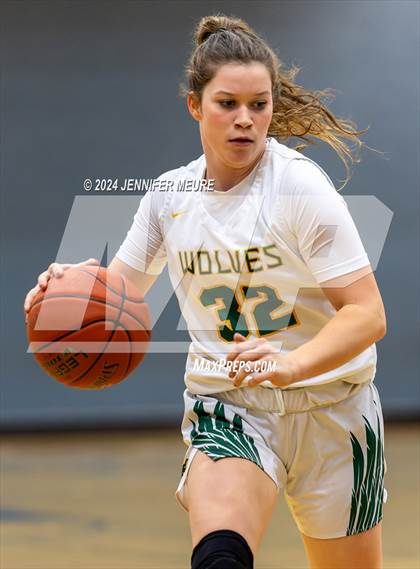 Thumbnail 3 in Washington vs. San Ramon Valley photogallery.