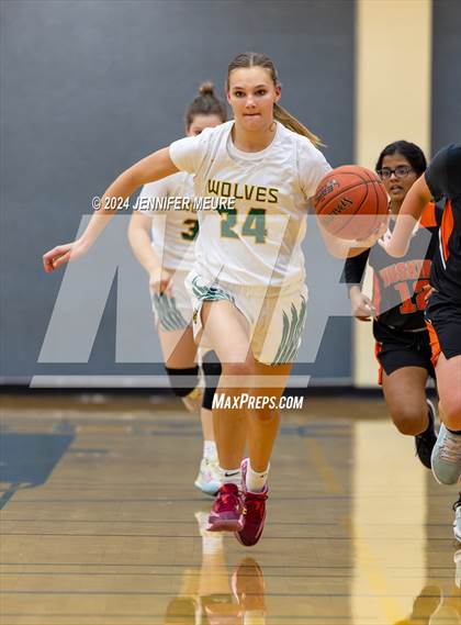 Thumbnail 1 in Washington vs. San Ramon Valley photogallery.