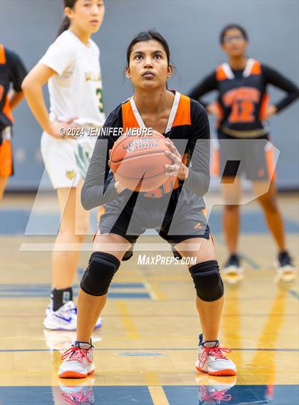Thumbnail 3 in Washington vs. San Ramon Valley photogallery.
