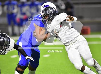 Thumbnail 2 in Westside vs Cypress Creek (UIL 6A Bi-District Playoff) photogallery.