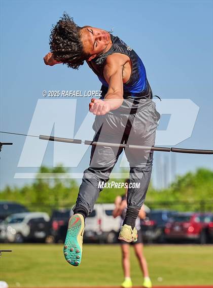 Thumbnail 2 in Lake Houston Conquerors Invitational (High Jump) photogallery.