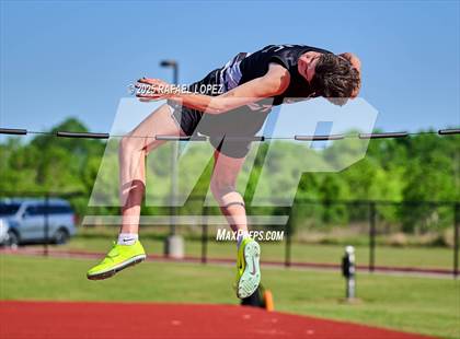 Thumbnail 3 in Lake Houston Conquerors Invitational (High Jump) photogallery.