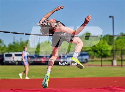 Thumbnail 2 in Lake Houston Conquerors Invitational (High Jump) photogallery.