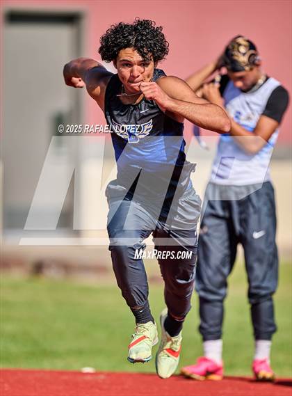 Thumbnail 3 in Lake Houston Conquerors Invitational (High Jump) photogallery.