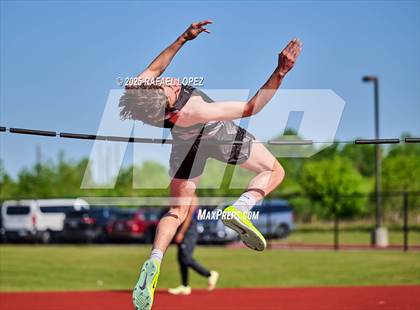 Thumbnail 2 in Lake Houston Conquerors Invitational (High Jump) photogallery.
