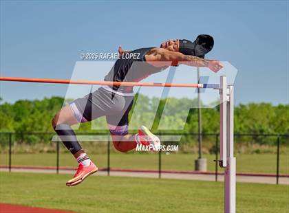 Thumbnail 1 in Lake Houston Conquerors Invitational (High Jump) photogallery.